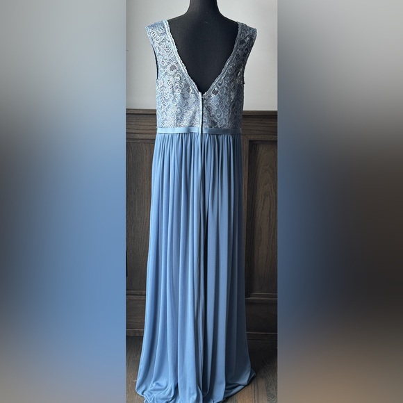 David's Bridal bridesmaid formal Light Blue Lace Maxi Dress NWT 16 - Picture 4 of 9